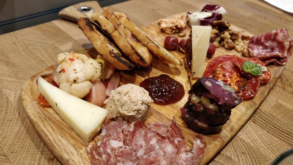 Cattivella | restaurant | 10195, 80238 E 29th Dr Suite 110, Denver, CO 80238, USA | 3036453779 OR +1 303-645-3779