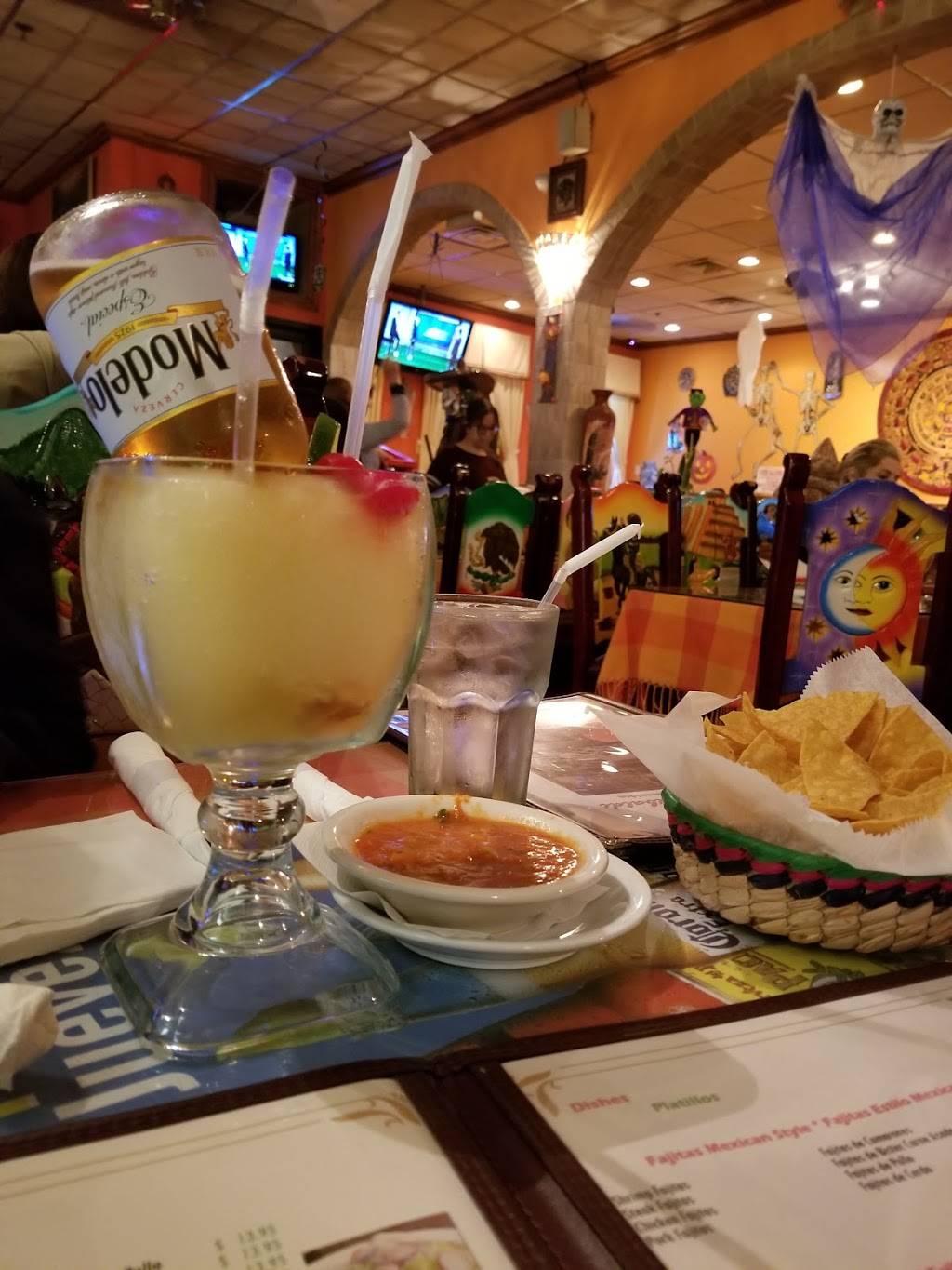 Plaza Garibaldi | restaurant | 134 Nepperhan Ave, Yonkers, NY 10701, USA | 9143757184 OR +1 914-375-7184