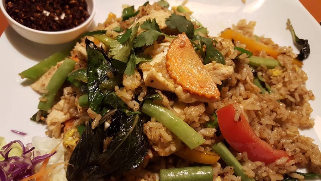 Bangkok House Restaurant | restaurant | 438 S Cherry Ln, Fort Worth, TX 76108, USA | 8172460236 OR +1 817-246-0236