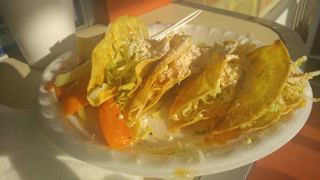 La Ventanita | restaurant | 11046 S Inglewood Ave, Lennox, CA 90304, USA | 3106749678 OR +1 310-674-9678