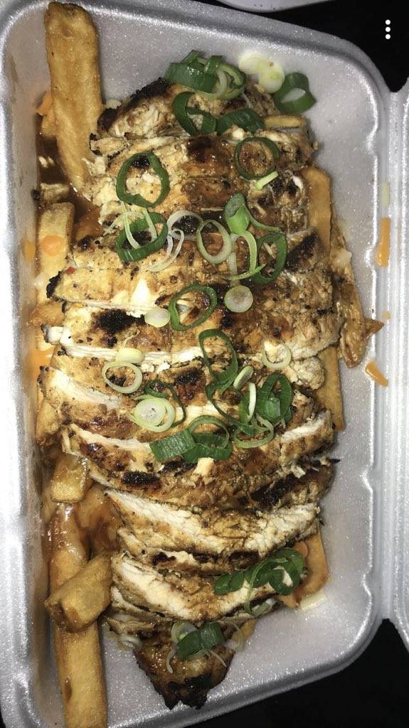 Burgundy Bar and Lounge | restaurant | 5 Bethridge Rd, Etobicoke, ON M9W 1M6, Canada | 4167444252 OR +1 416-744-4252