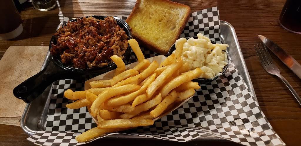 Captain Jack’s Smokehouse | restaurant | 960030 Gateway Blvd, Fernandina Beach, FL 32034, USA | 9043103611 OR +1 904-310-3611