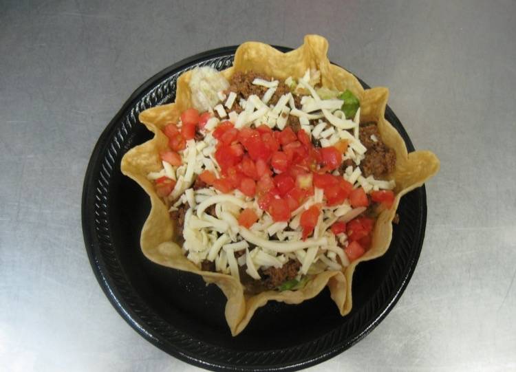 Tippys Taco House | restaurant | 147 W Shirley Ave, Warrenton, VA 20186, USA | 5403492330 OR +1 540-349-2330