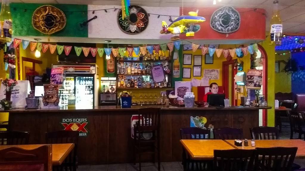 Aztecas Mexican Grill | restaurant | 300 Springville Station, Springville, AL 35146, USA | 2054677618 OR +1 205-467-7618