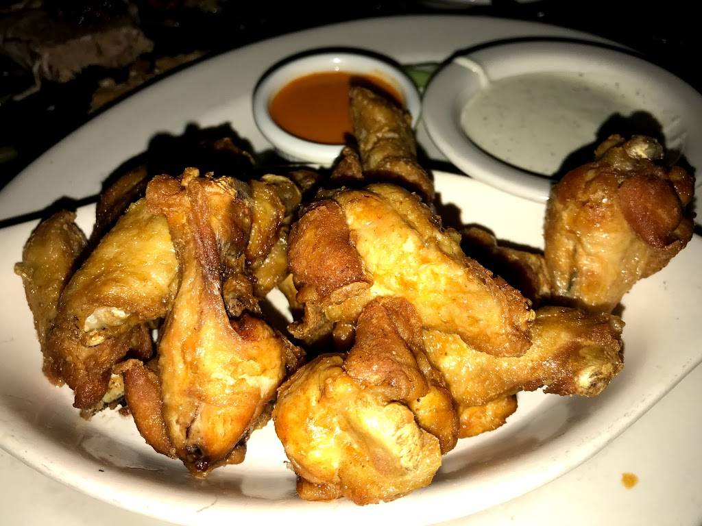 Clydes Tower Oaks Lodge | restaurant | 2 Preserve Pkwy, Rockville, MD 20852, USA | 3012940200 OR +1 301-294-0200