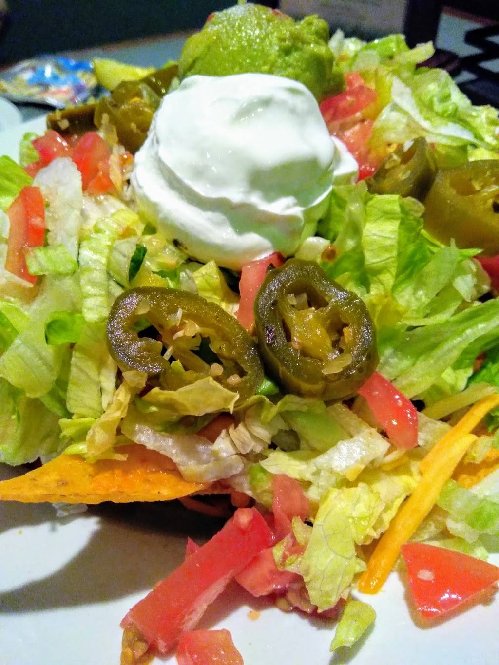 Backyard Grill & Bar | restaurant | 6473 N 2nd St, Loves Park, IL 61111, USA | 8156369430 OR +1 815-636-9430