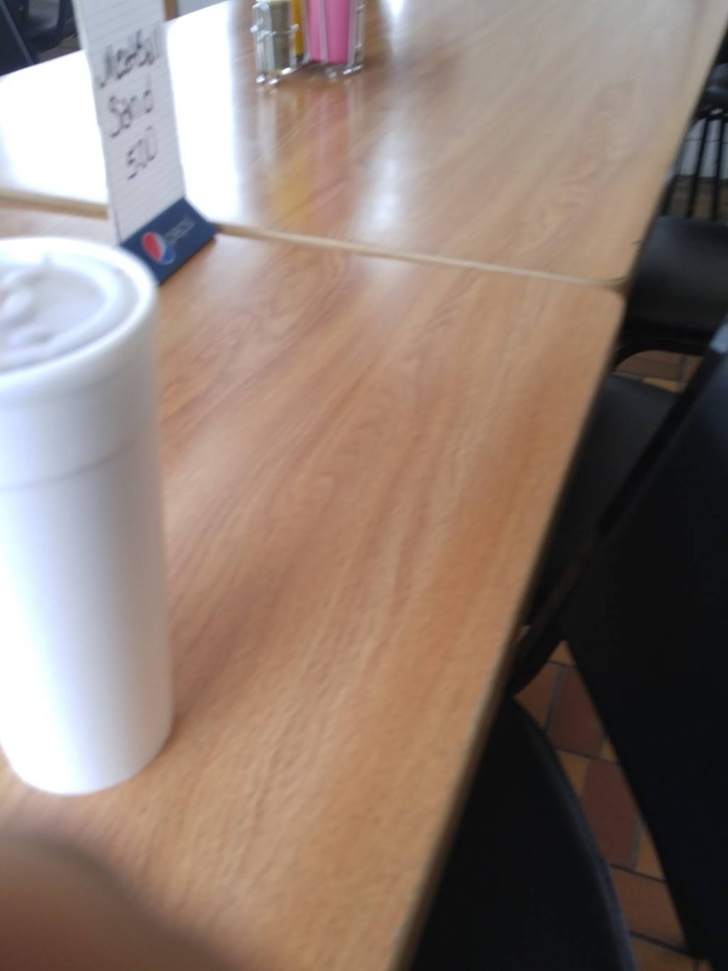 Teresas Drive-In | restaurant | 6450 E Truman Rd, Kansas City, MO 64126, USA | 8164830370 OR +1 816-483-0370