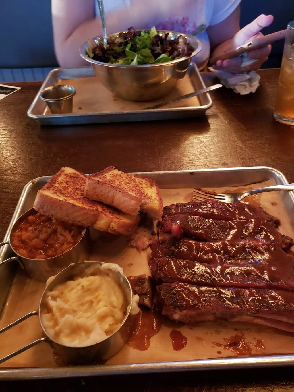 Charlie And Jakes Barbecue | restaurant | 490 E Eau Gallie Blvd, Indian Harbour Beach, FL 32937, USA | 3217777675 OR +1 321-777-7675