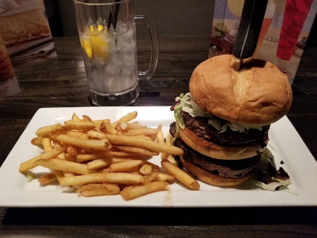 Ruby Tuesday | restaurant | 346 Robert Smalls Pkwy, Beaufort, SC 29902, USA | 8435221972 OR +1 843-522-1972