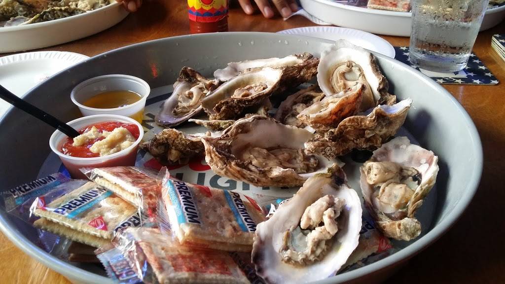 Shuckers | restaurant | 408 SW 16th St, Ocala, FL 34471, USA | 3522820592 OR +1 352-282-0592