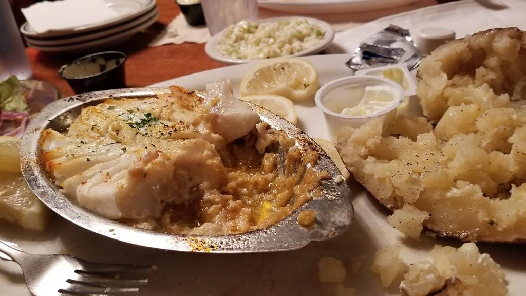 Boston Seafood Restaurant | restaurant | 160 American Legion Dr, North Adams, MA 01247, USA | 4136638740 OR +1 413-663-8740