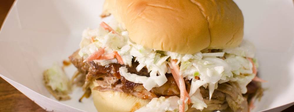 Backyard Barbeque | restaurant | 2910 N Sycamore St, Arlington, VA 22207, USA | 7035342510 OR +1 703-534-2510