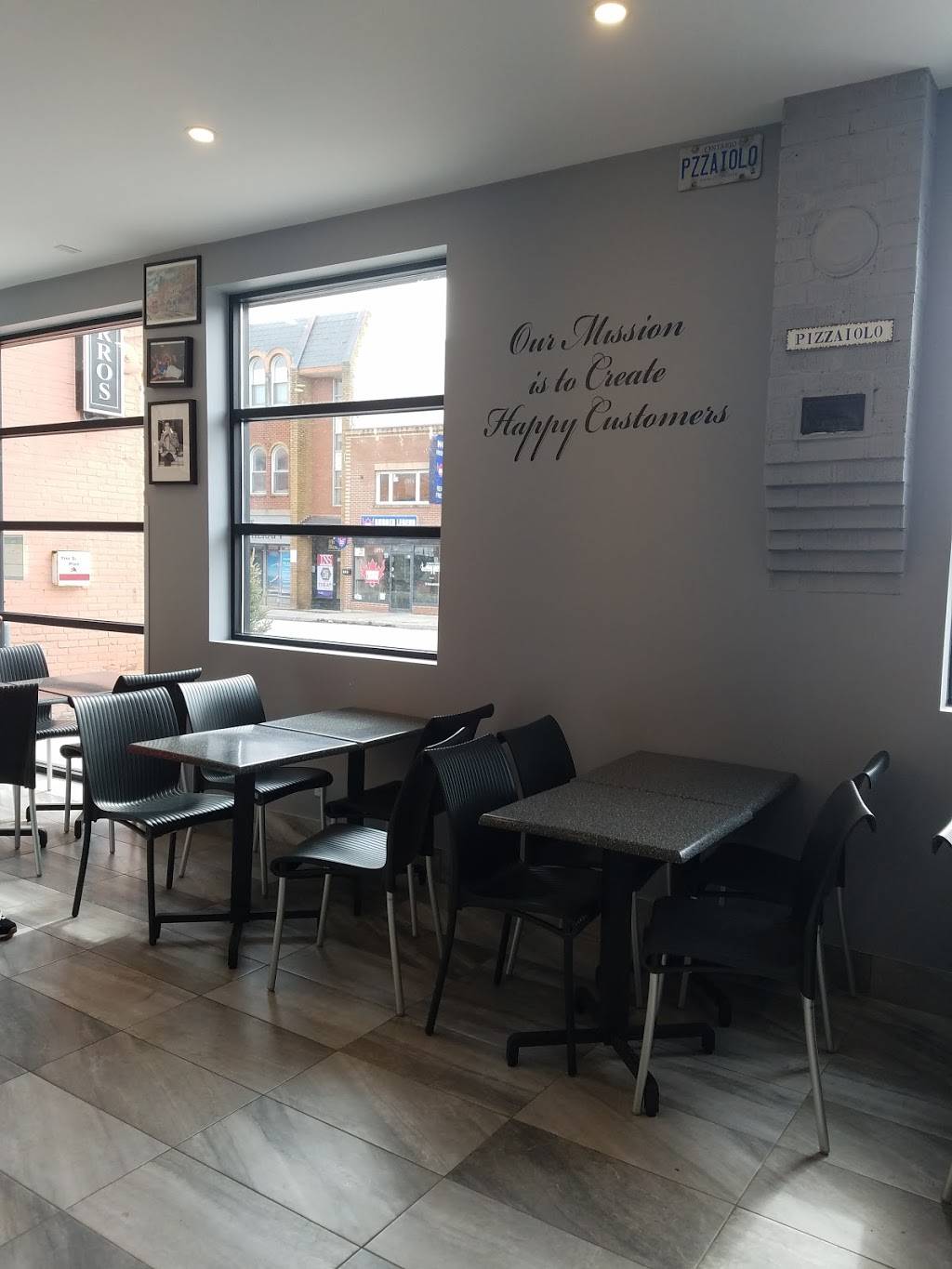 Pizzaiolo Gourmet Pizza | restaurant | 229 Queen St S, Mississauga, ON L5M 1L7, Canada | 9055674747 OR +1 905-567-4747