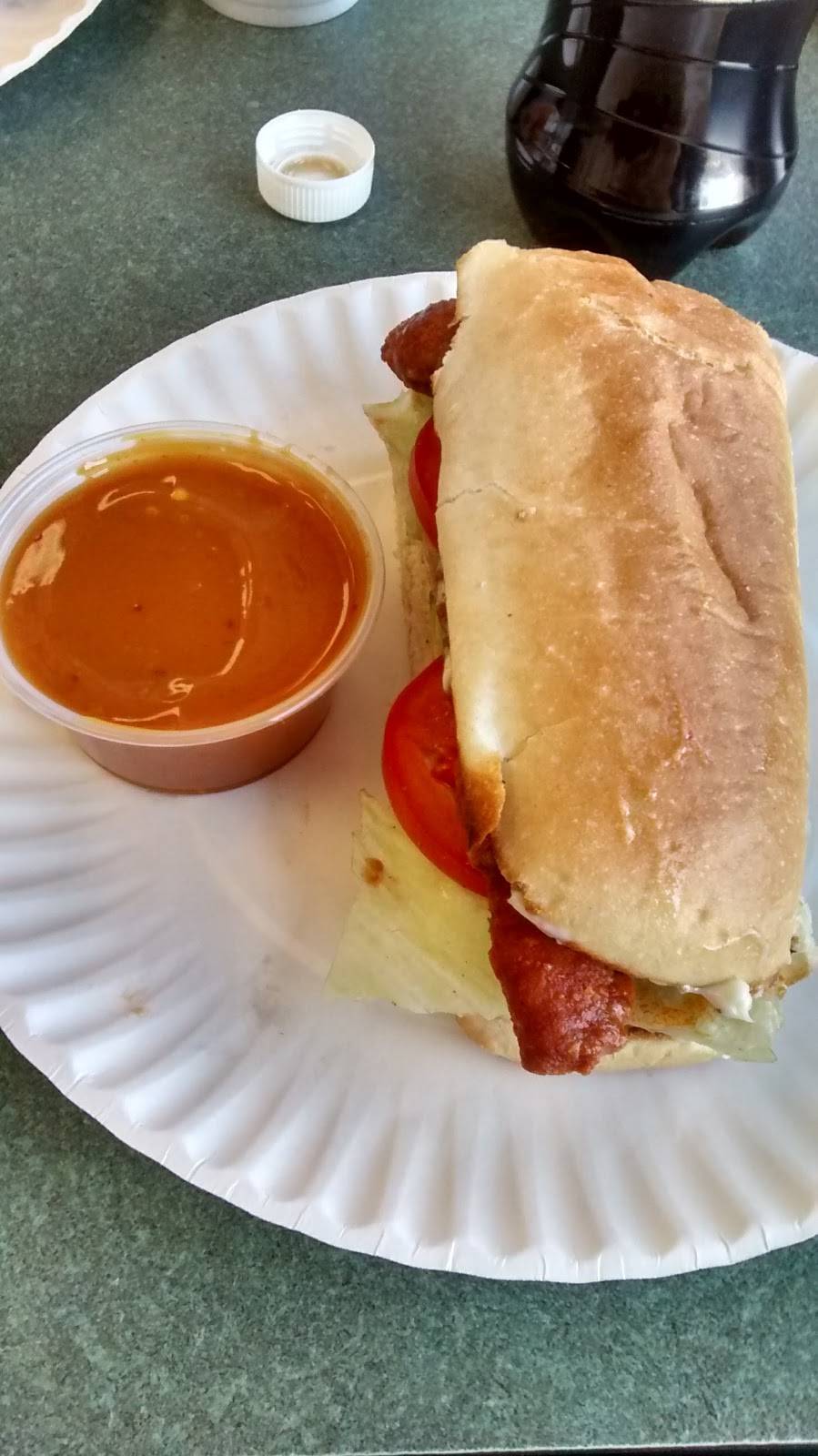 Carbones Pizzeria | restaurant | 13114 Broadway, Alden, NY 14004, USA | 7169373333 OR +1 716-937-3333