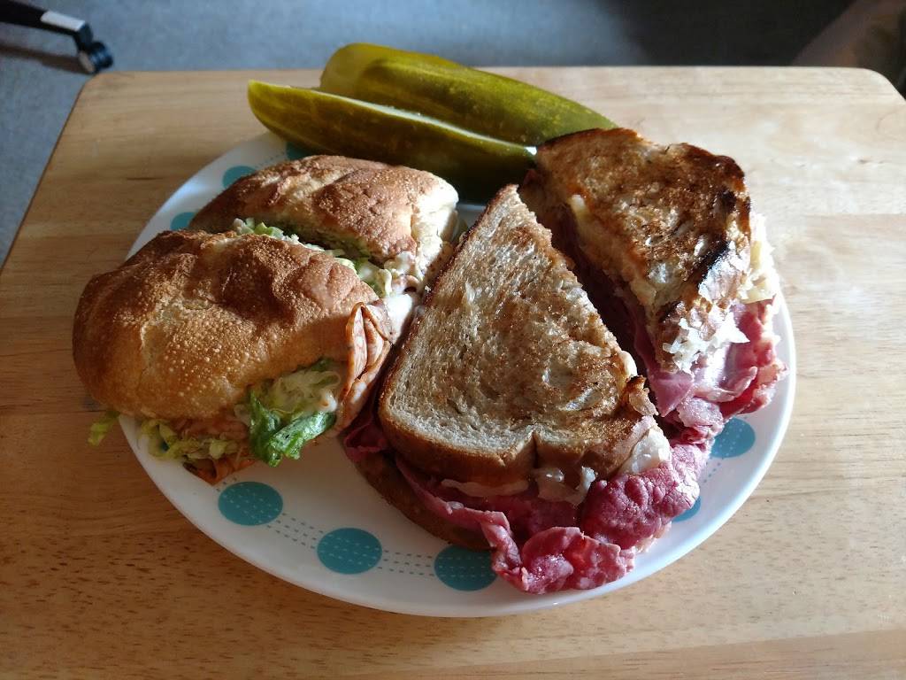 The Goosemen | restaurant | 102 W 4th St, Bethlehem, PA 18015, USA | 6108680176 OR +1 610-868-0176