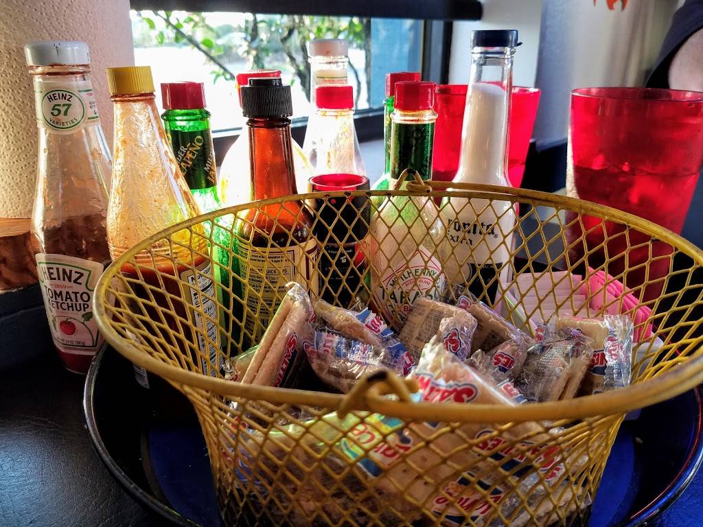 Fish Shack | restaurant | 700 E 15th St, Plano, TX 75074, USA | 4692290838 OR +1 469-229-0838