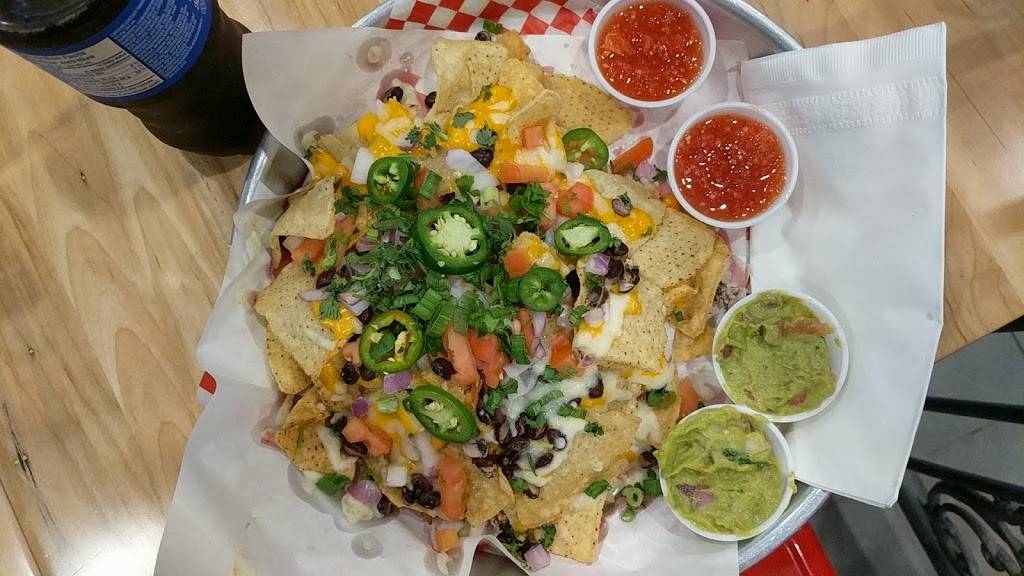 Mummas Burritos ( Winston Park) | restaurant | 2055 Winston Park Dr Unit K1, Oakville, ON L6H 6P5, Canada | 9058291951 OR +1 905-829-1951