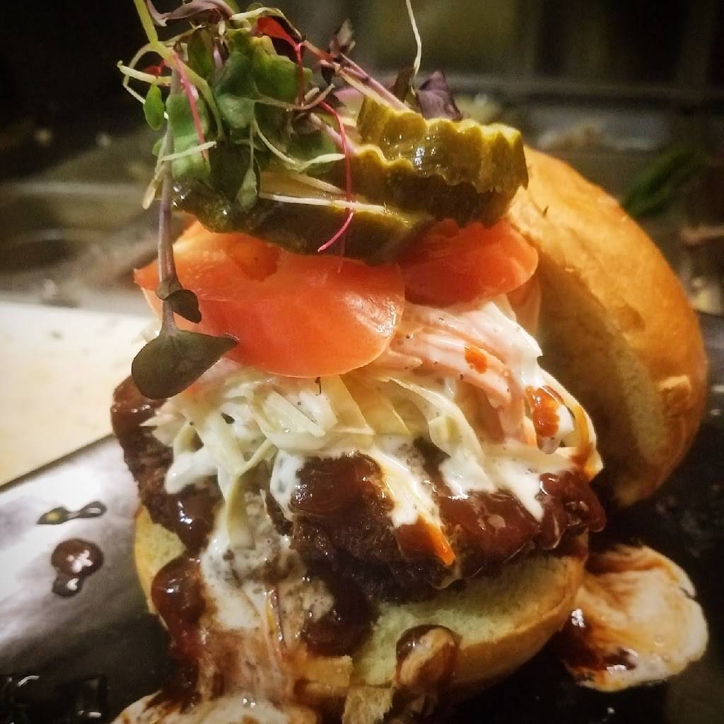 The Bullroom | restaurant | 27 W Main St, Middletown, NY 10940, USA | 8458009290 OR +1 845-800-9290