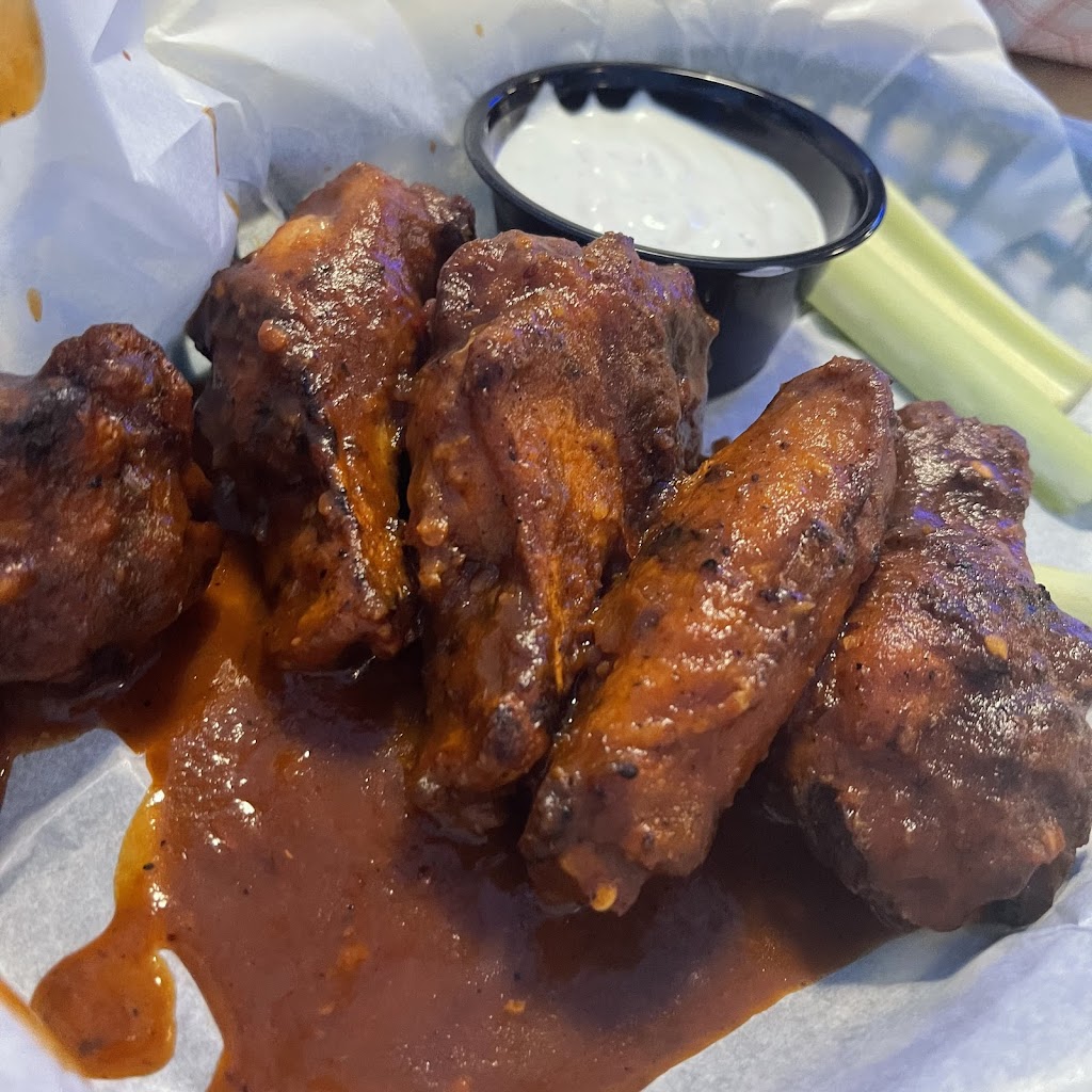 OLydias Bar and Grill | restaurant | 338 S 1st St, Milwaukee, WI 53204, USA | 4142717546 OR +1 414-271-7546