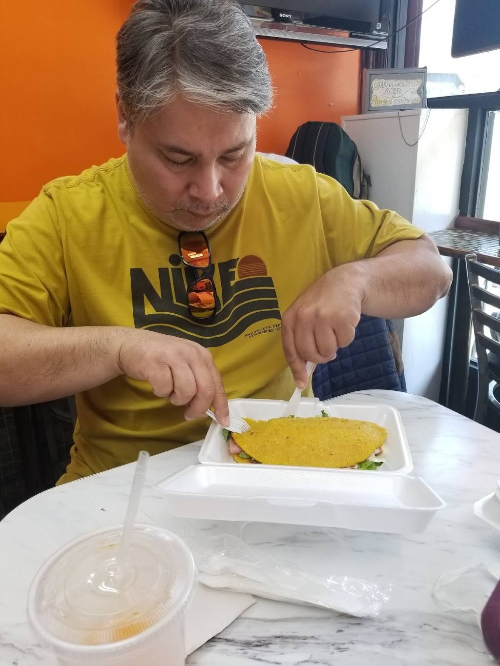 Cherry Tree Gourmet Station | cafe | 4051 Broadway, New York, NY 10032, USA | 2129238733 OR +1 212-923-8733