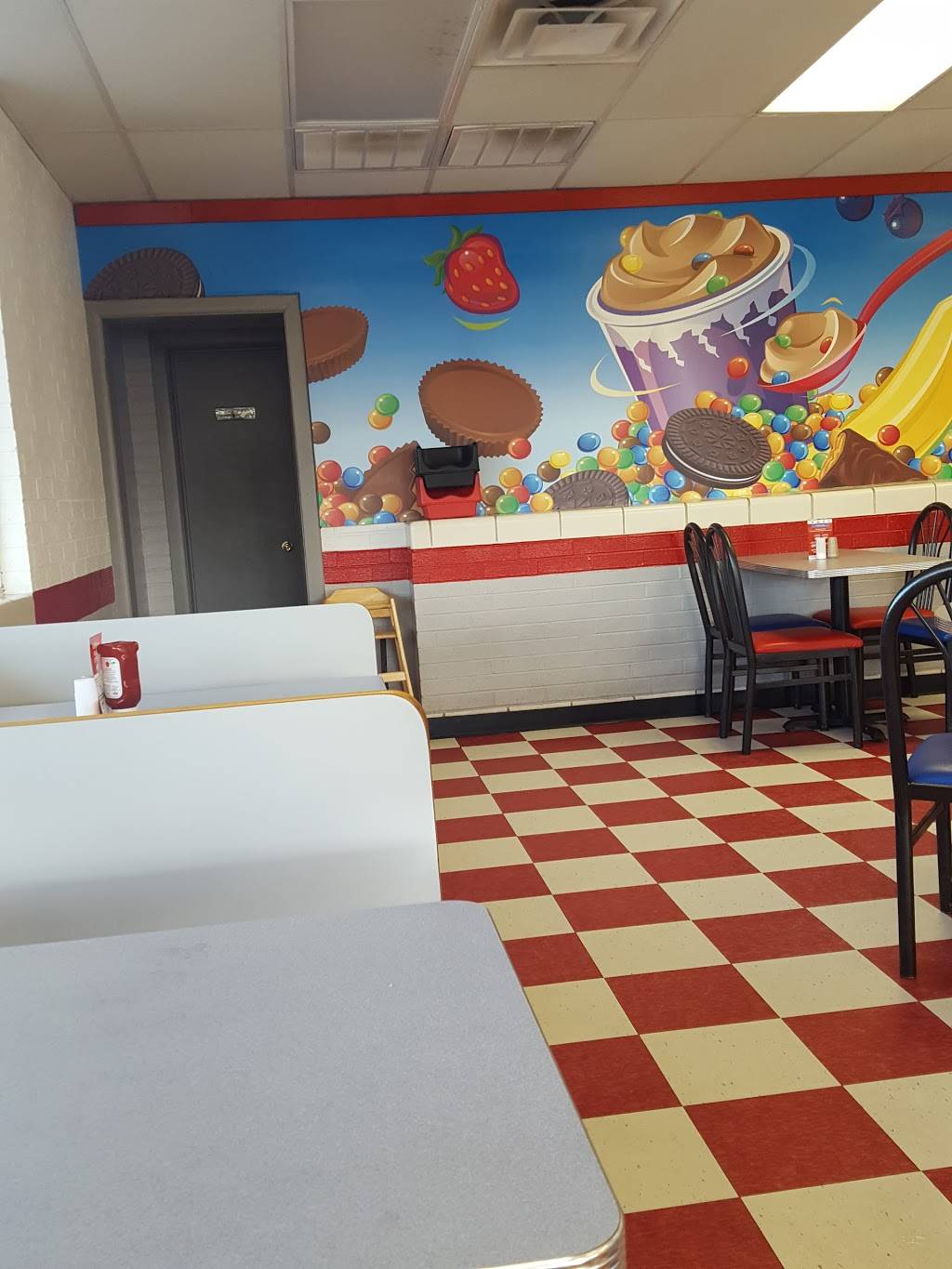 Dairy Queen Store | restaurant | 3010 39th St, Port Arthur, TX 77642, USA | 4099833256 OR +1 409-983-3256