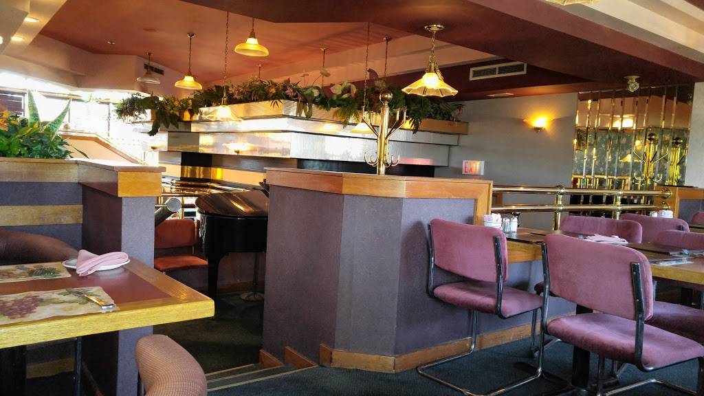 The Golden Valley Restaurant | restaurant | 499 Dundas St W, Trenton, ON K8V 6C4, Canada | 6133921414 OR +1 613-392-1414