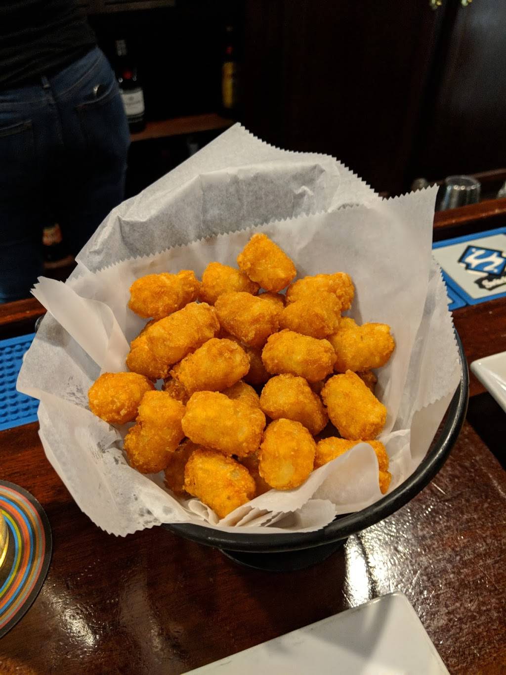 Lewis Restaurant & Grille | restaurant | 92 Central St, Norwood, MA 02062, USA | 7817628928 OR +1 781-762-8928