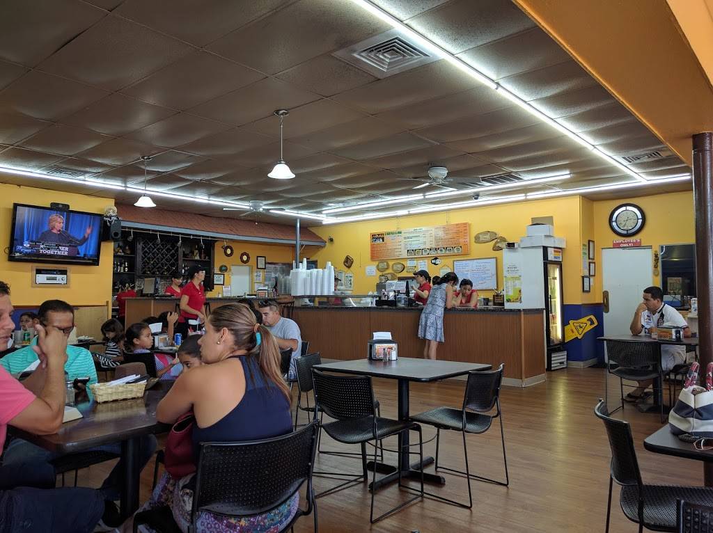 Mi Bandera | restaurant | 7748 W Hillsborough Ave, Tampa, FL 33615, USA | 8132438727 OR +1 813-243-8727