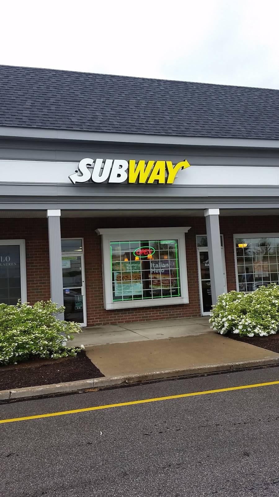 Subway | restaurant | 5900 Som Center Rd, Willoughby, OH 44094, USA | 4405164500 OR +1 440-516-4500