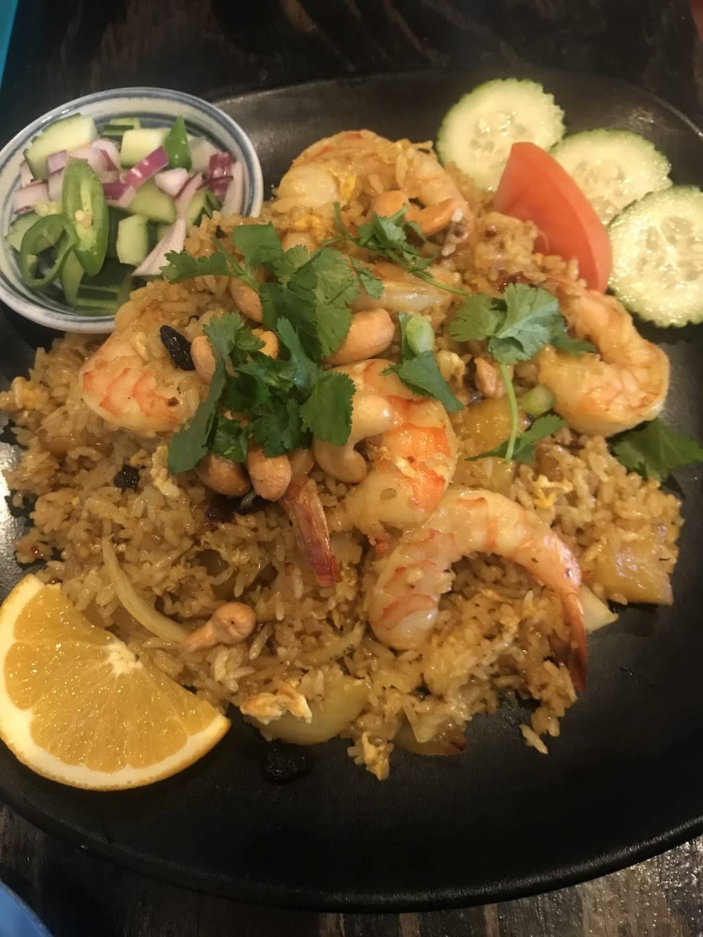 Chanpen Thai Cuisine | restaurant | 15333 Sherman Way Suite B, Van Nuys, CA 91406, USA | 8187811234 OR +1 818-781-1234