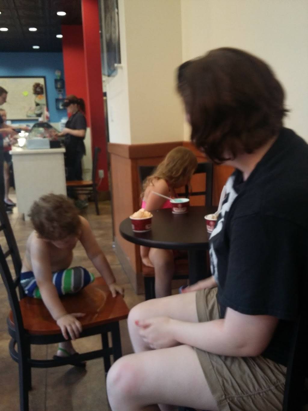 Coldstone Creamery | restaurant | 112 Allen St, Owensboro, KY 42303, USA | 2706846183 OR +1 270-684-6183