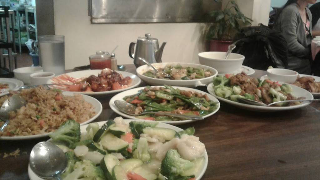 Ly-Luck Restaurant | restaurant | 3537 Fruitvale Ave, Oakland, CA 94602, USA | 5105303232 OR +1 510-530-3232