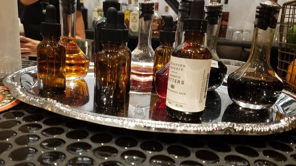 Hickory & Oak | restaurant | 705 State St, Bowling Green, KY 42101, USA | 2707159268 OR +1 270-715-9268