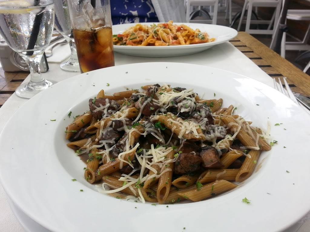 Oliver Cafe | Lounge | cafe | 9601 Wilshire Blvd, Beverly Hills, CA 90212, USA | 3108888160 OR +1 310-888-8160