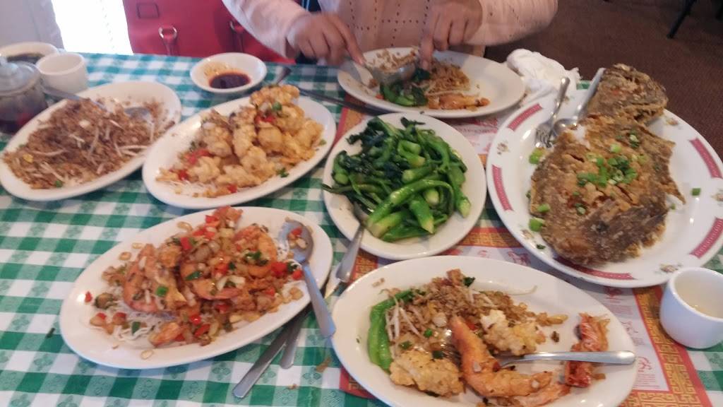 New Wongs Chinese Restaurant | restaurant | 30160 Euclid Ave, Wickliffe, OH 44092, USA | 4405852822 OR +1 440-585-2822