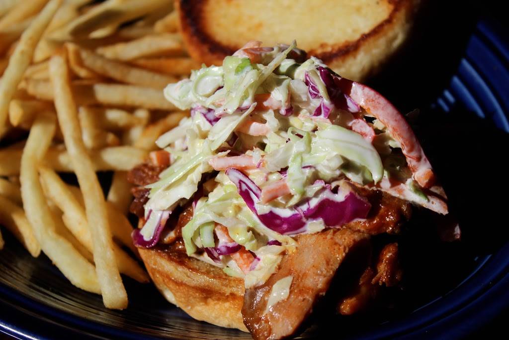 Silver Cloud Restaurant & Karaoke Bar | night club | 1994 Lombard St, San Francisco, CA 94123, USA | 4159221977 OR +1 415-922-1977