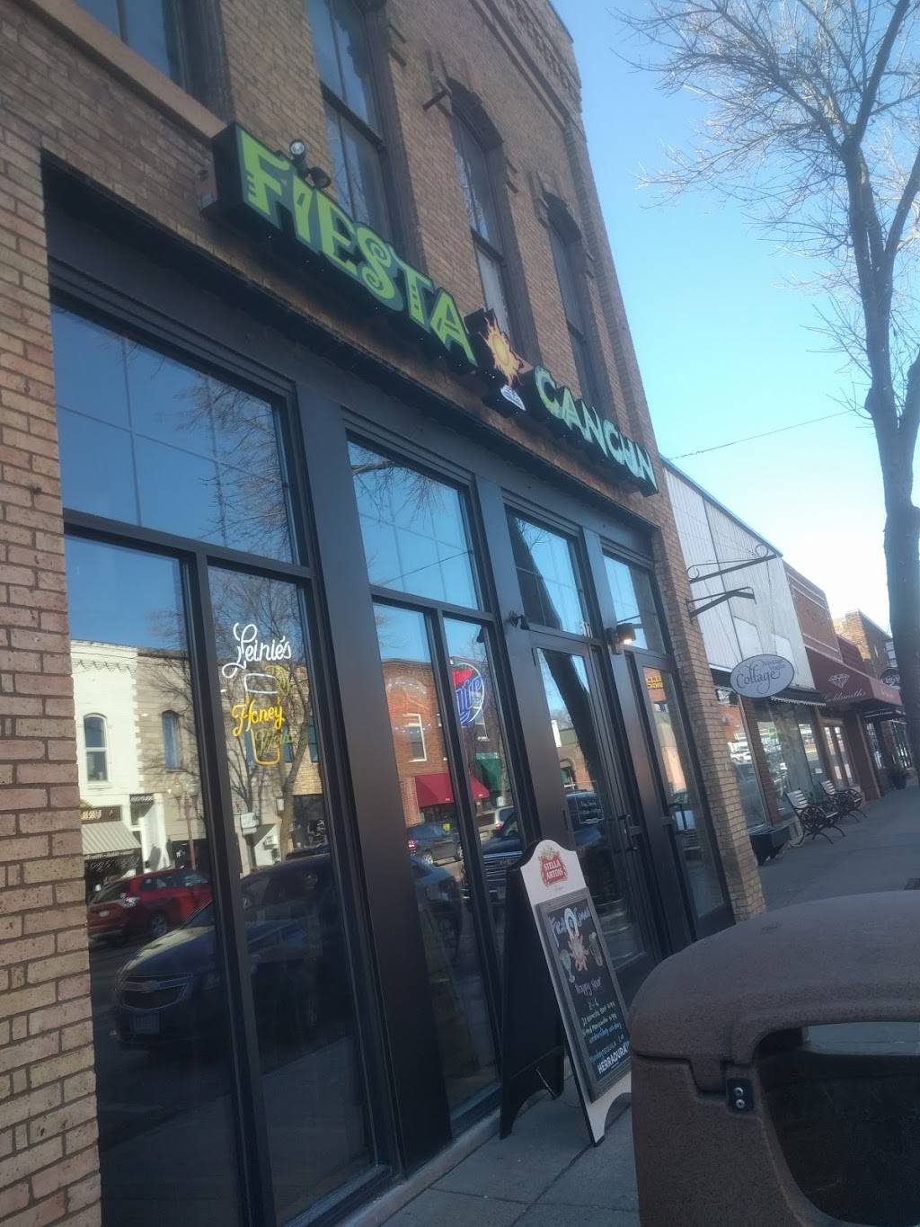 Fiesta Cancun | restaurant | 517 2nd St, Hudson, WI 54016, USA | 7158080583 OR +1 715-808-0583