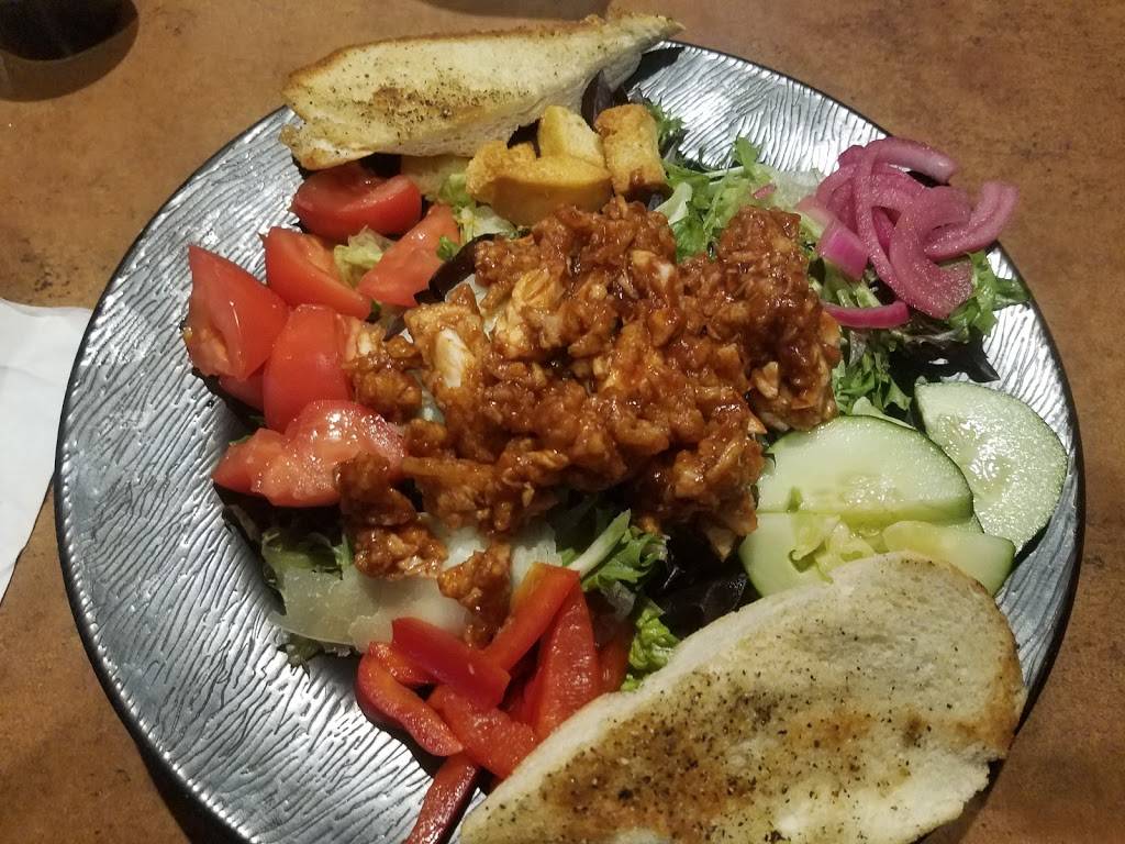 Buffalo Wild Wings | restaurant | 5121 West American Prairie Drive, Peoria, IL 61615, USA | 3096919453 OR +1 309-691-9453