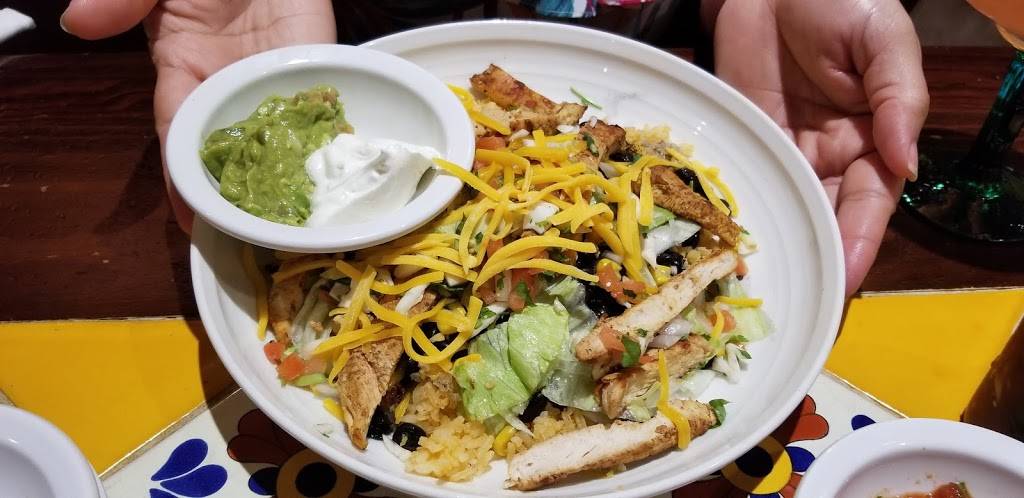 Mexicali Grill | restaurant | 935 Sullivan Ave, South Windsor, CT 06074, USA | 8604322205 OR +1 860-432-2205