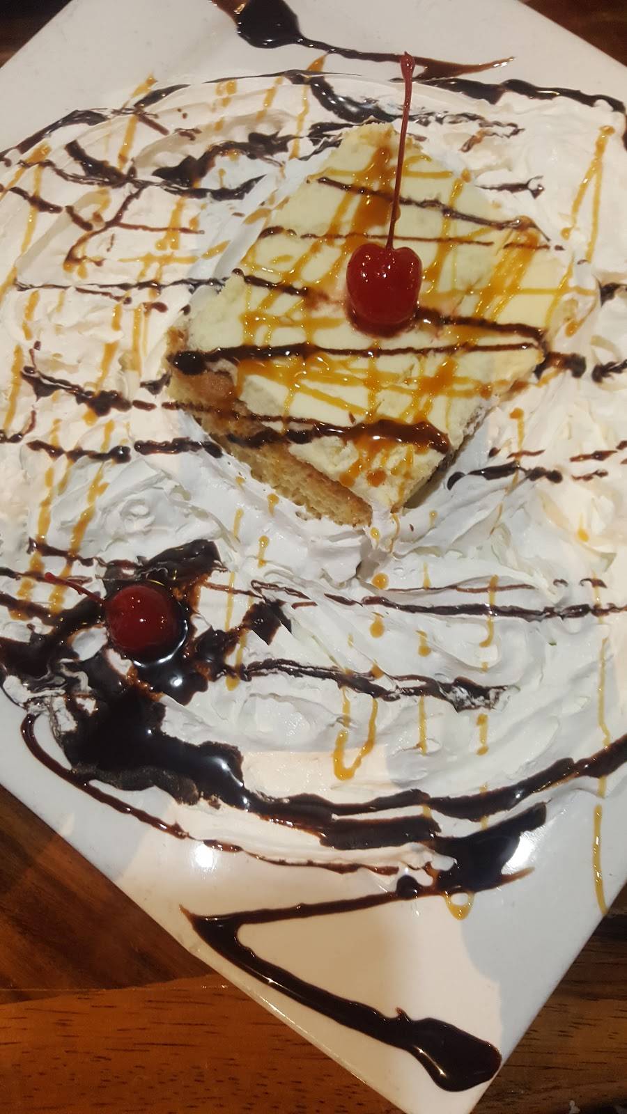 Las Trojas Cantina | restaurant | 301 Cox Creek Pkwy, Florence, AL 35630, USA | 2562841212 OR +1 256-284-1212