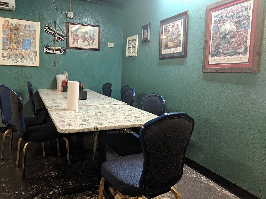 Tarantos Crawfish | restaurant | 12404 John Lee Rd, Biloxi, MS 39532, USA | 2283920990 OR +1 228-392-0990