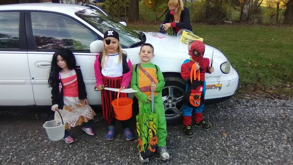 Guss Paving | restaurant | 17441 OH-335, Beaver, OH 45613, USA | 7409477903 OR +1 740-947-7903