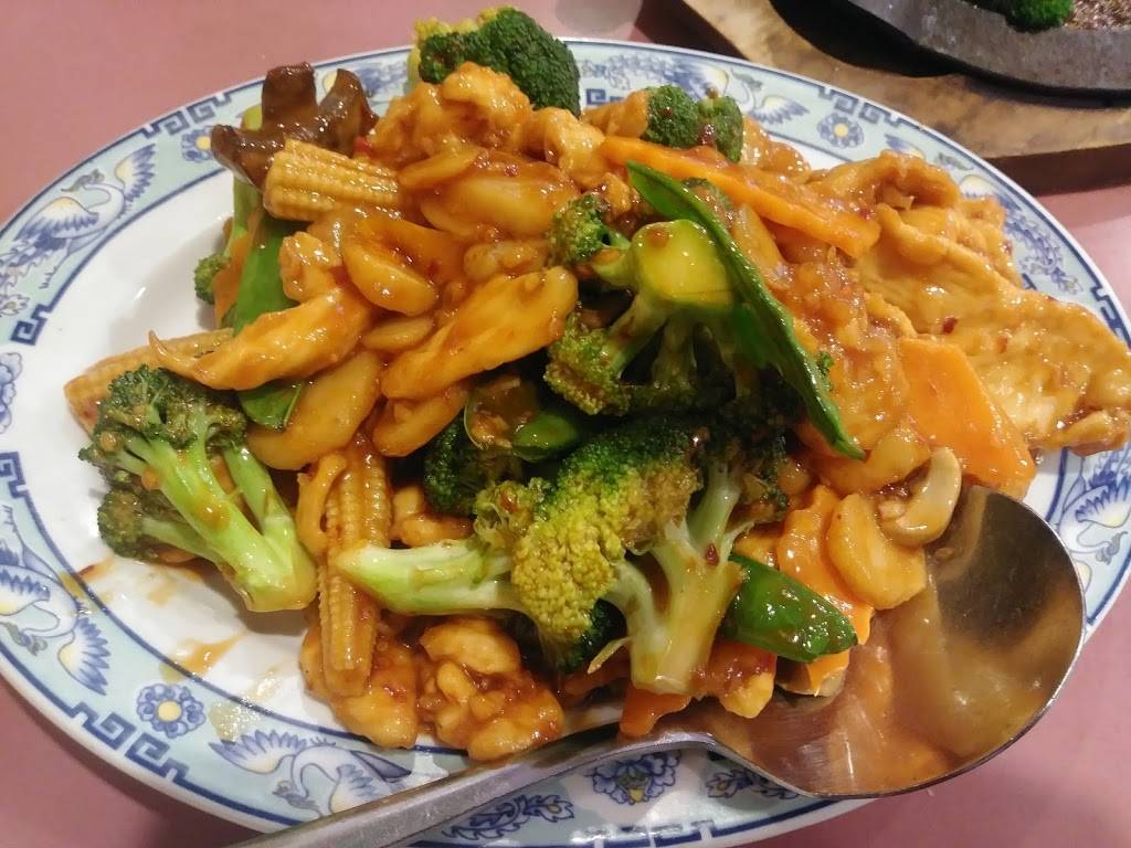 New Dumpling & Sushi House | restaurant | 2138 Murray Ave, Pittsburgh, PA 15217, USA | 4124224178 OR +1 412-422-4178