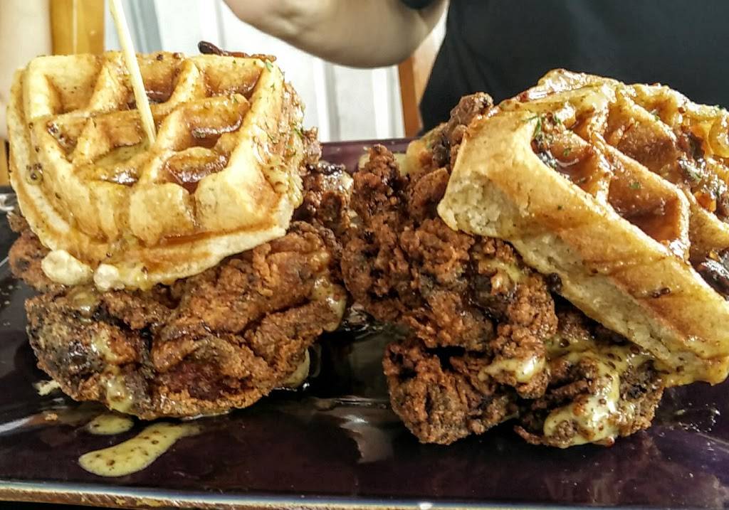 Dan Diegos Euro Cafe and Pub | restaurant | 2415 Morena Blvd, San Diego, CA 92110, USA | 6192762100 OR +1 619-276-2100