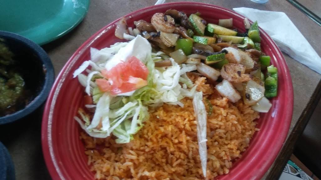 La Hacienda Mexican Restaurant | restaurant | 1012 Sunset Ave, Clinton, NC 28328, USA | 9105925896 OR +1 910-592-5896