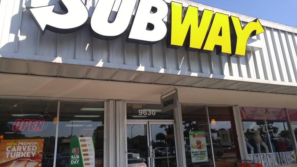 Subway | restaurant | 9630 Coral Way, Miami, FL 33165, USA | 7863605229 OR +1 786-360-5229