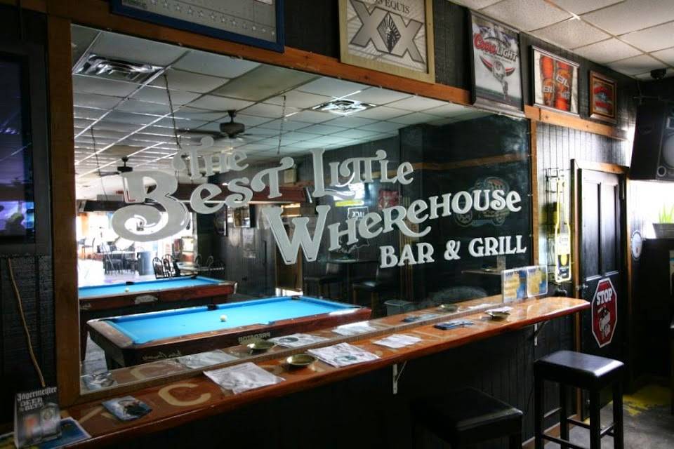 Best Little Wherehouse Bar & Grill | restaurant | 1105 N Collins Blvd, Covington, LA 70433, USA | 9853275182 OR +1 985-327-5182