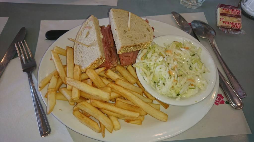 Restaurant Bercy | restaurant | 2600 Rue Ontario E, Montréal, QC H2K 4K4, Canada | 5145259341 OR +1 514-525-9341