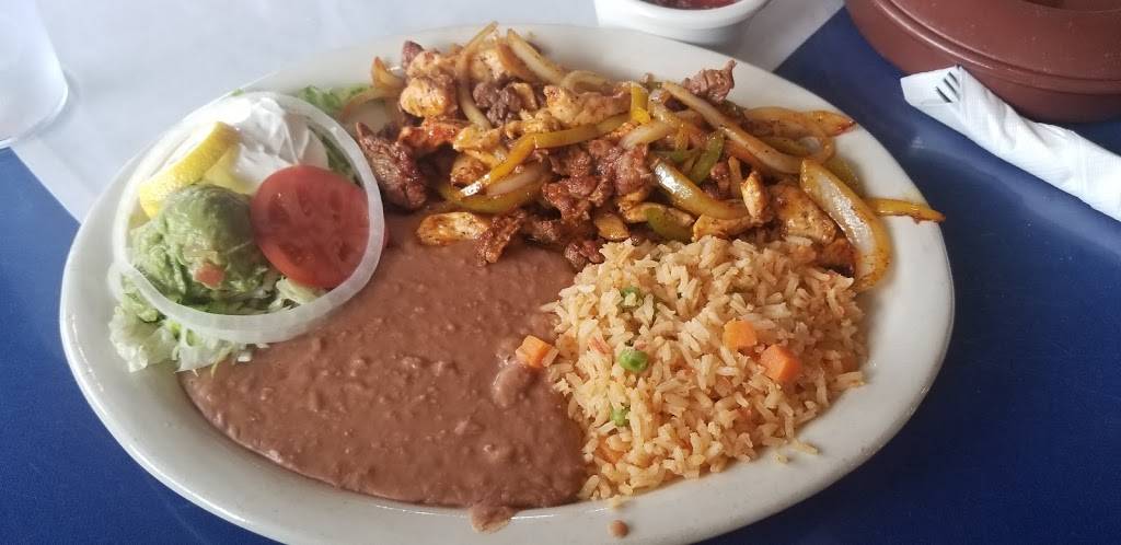 La Isla Restaurant | restaurant | 611 W Park Row Dr, Arlington, TX 76010, USA | 8174601180 OR +1 817-460-1180