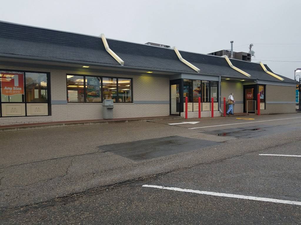 McDonalds | cafe | 4687 Verona Rd, Madison, WI 53711, USA | 6082742668 OR +1 608-274-2668